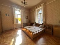 Apartment with Great Renovation Potential