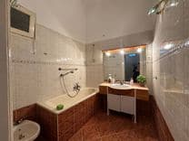 Apartment with Great Renovation Potential